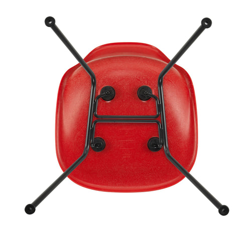 Cadeira Eames em Fibra de Vidro DSX / Base Preta